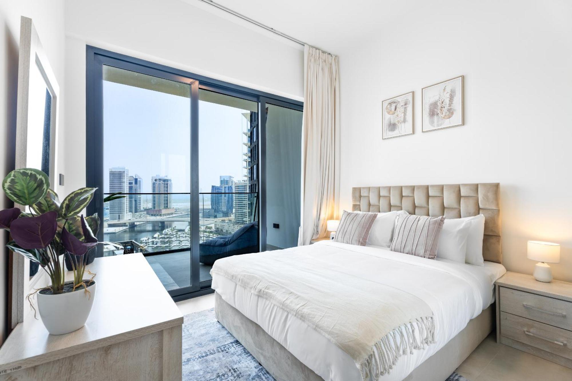 Easygo - Binghatti Canal Burj Khalifa View 1 Bedroom Appartement
