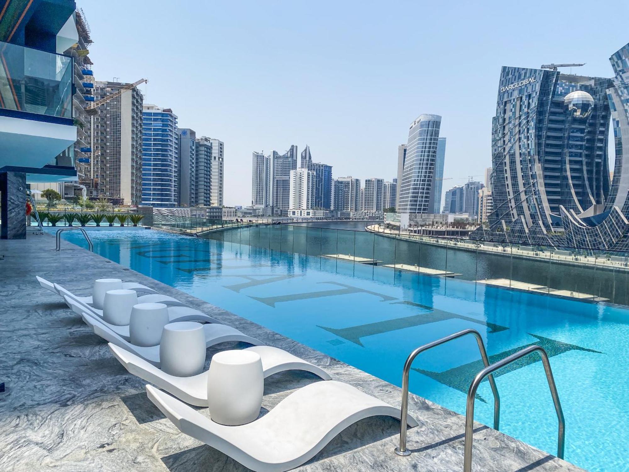 Easygo - Binghatti Canal Burj Khalifa View 1 Bedroom Appartement *